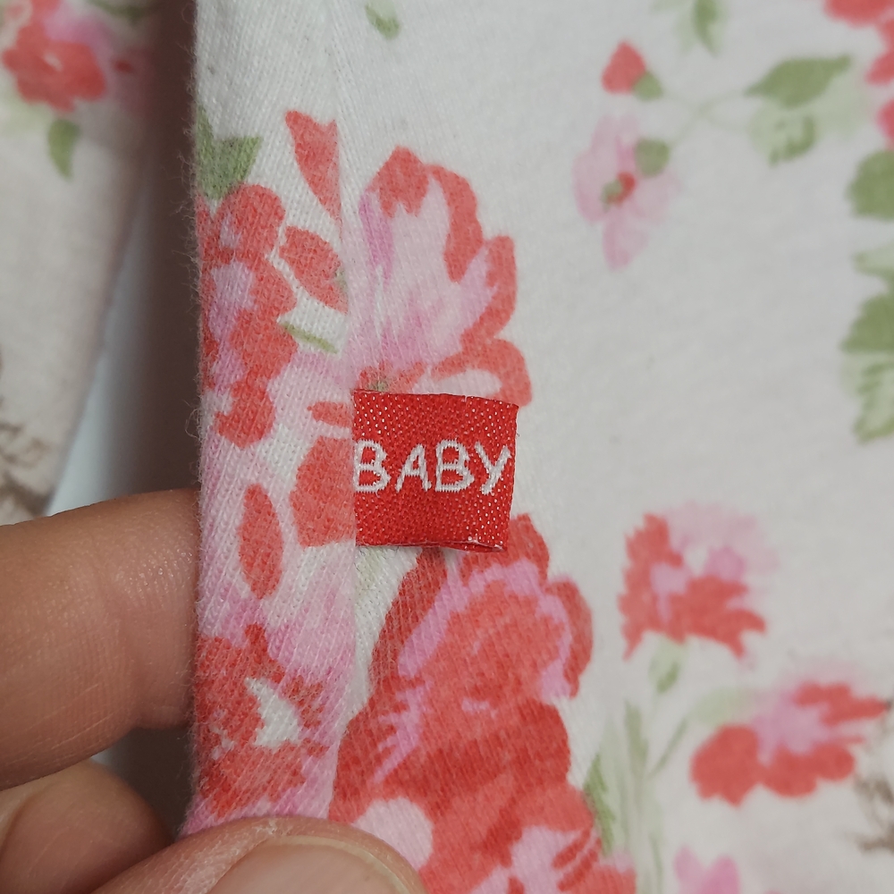 Floral Baby Nay Top and Bottom Outfit with Ruffle Details - Picture 6 of 10